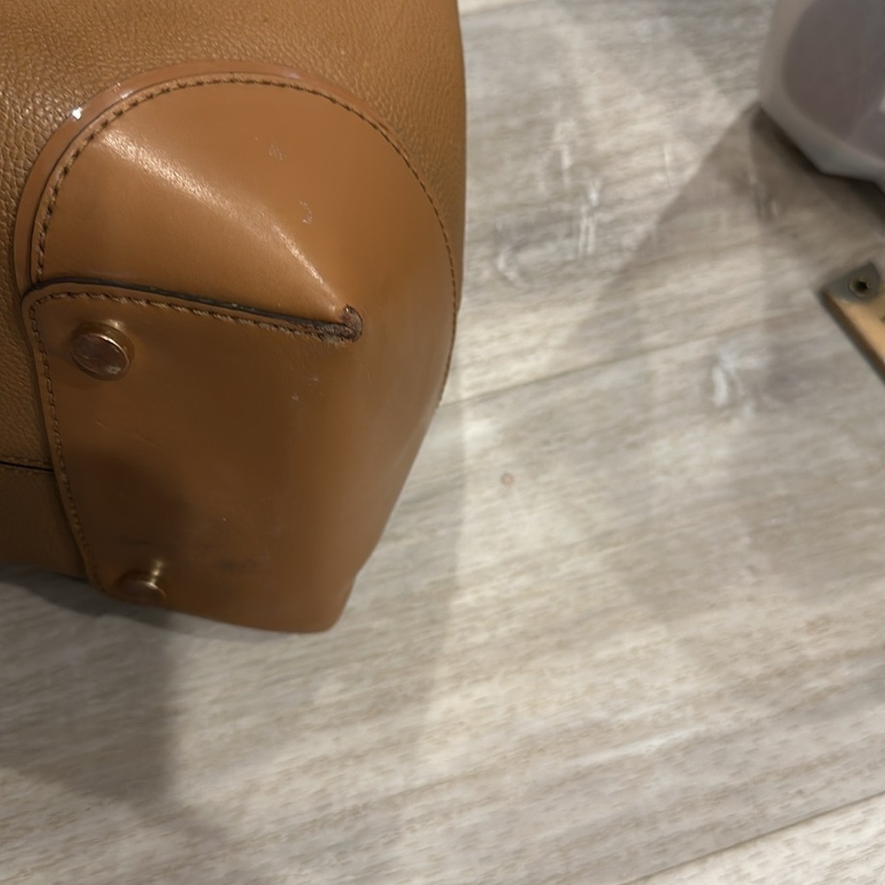 Michael Kors MD center zip tote - Picture 3 of 11